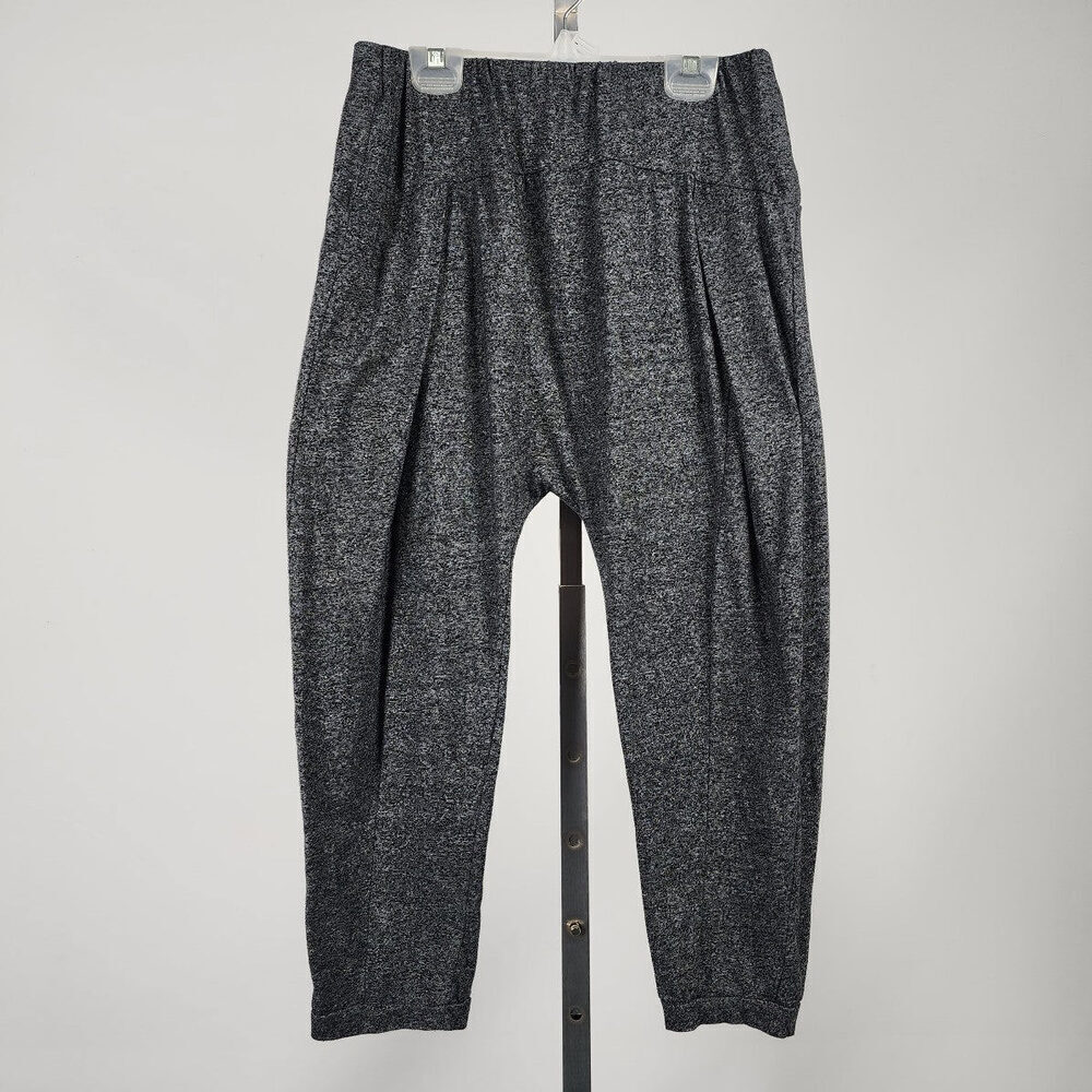 Bench Grey Athletuc Capri Leggings Size XS
